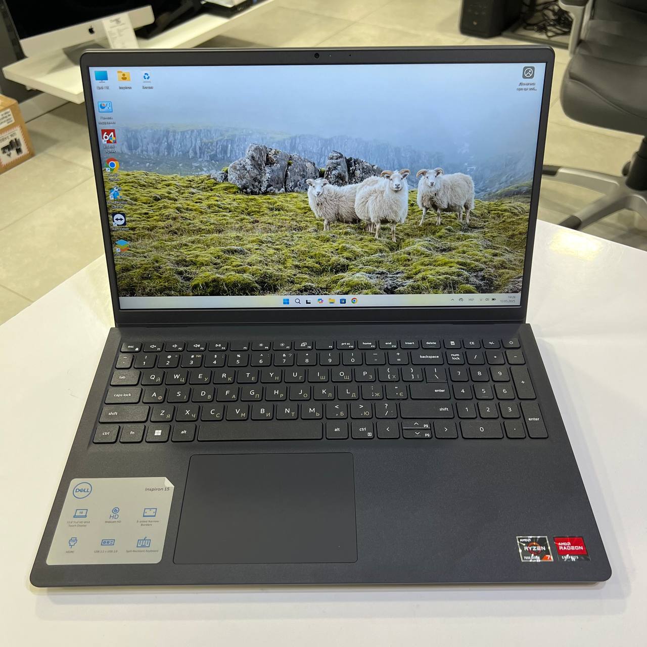 Dell Inspiron 3535 Ryzen 7 7730U/16Gb/512Gb SSD/Win11