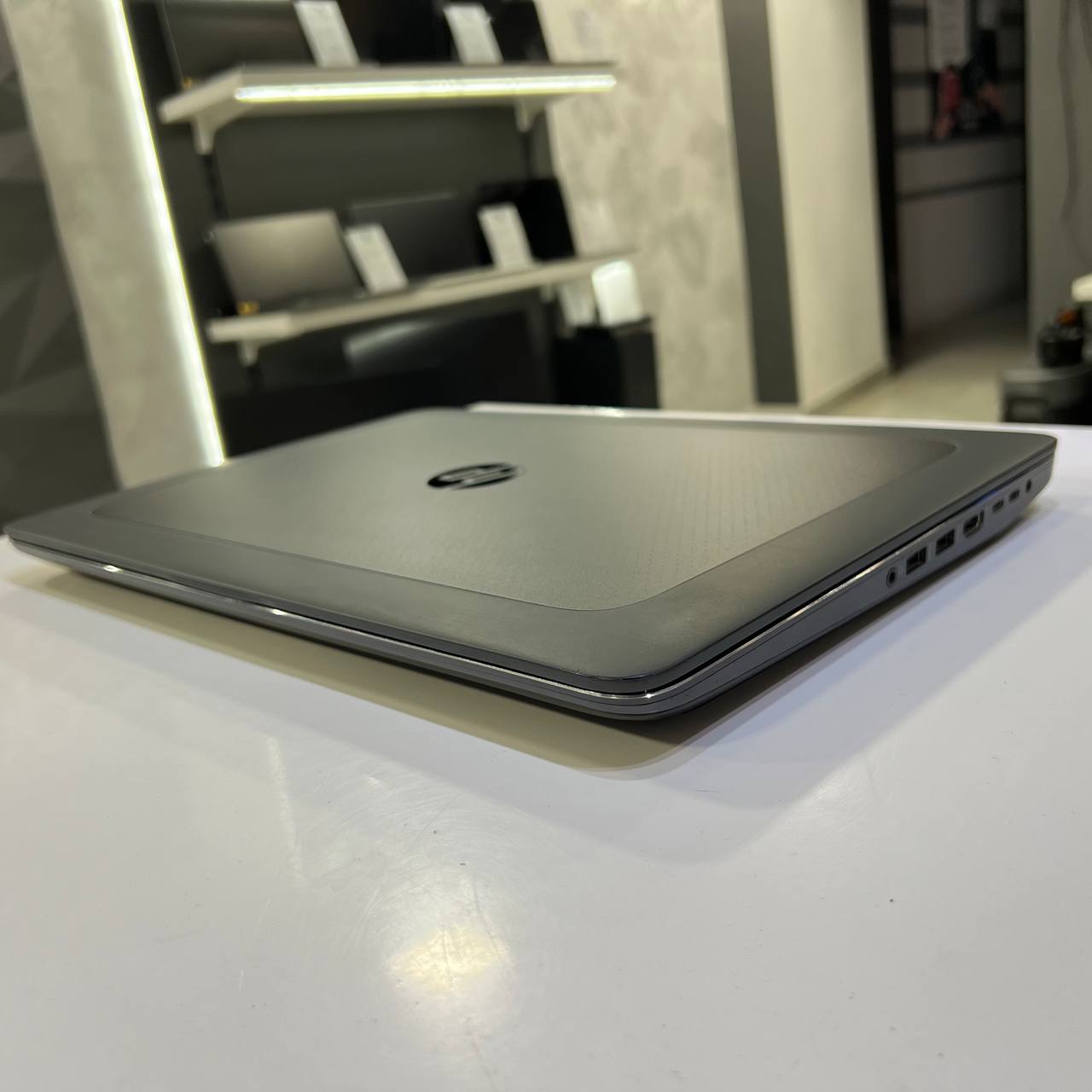 HP ZBook 15 G4 Intel Core i7-7820HQ/M620 2Gb/16Gb/256Gb SSD/Win10
