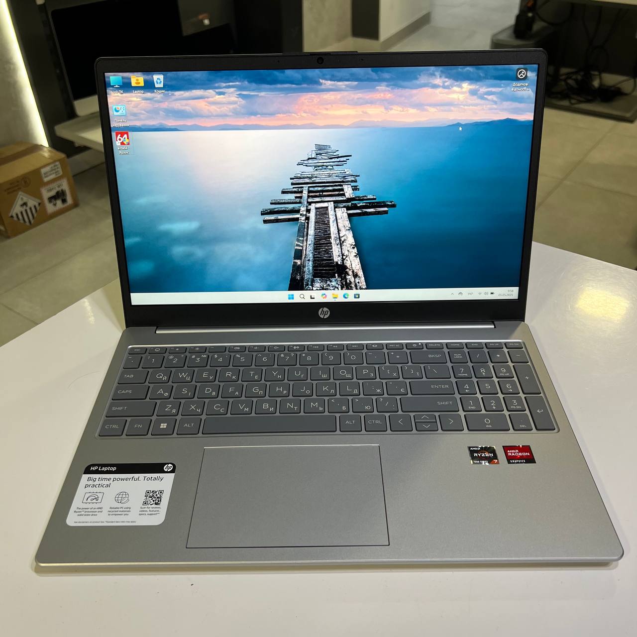 HP 15 Ryzen 7 7730U/16Gb/1Tb SSD/Win11