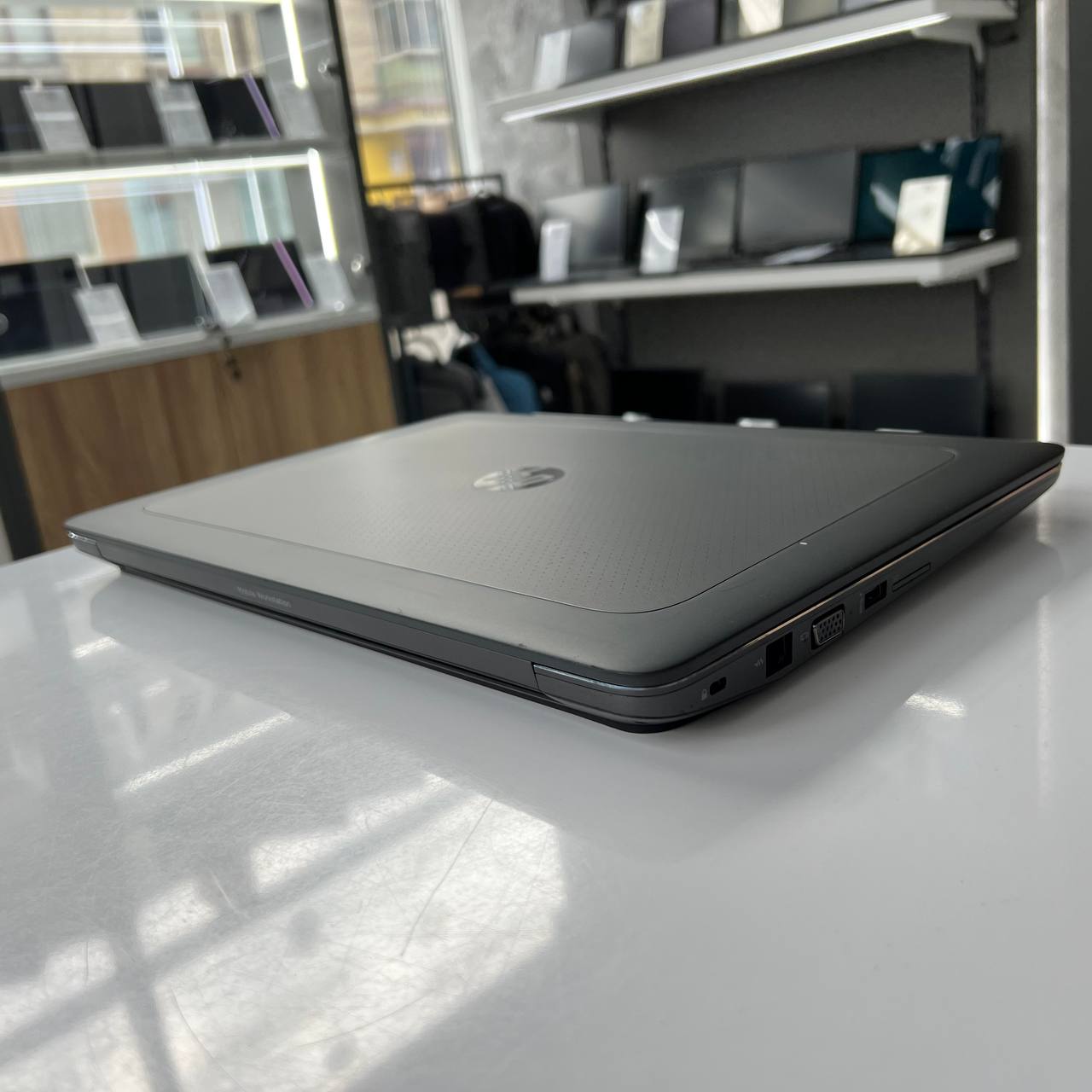 HP Zbook Studio G3 Intel Core i7-6820HQ/M1000M 4Gb/16Gb/256Gb SSD/Win10