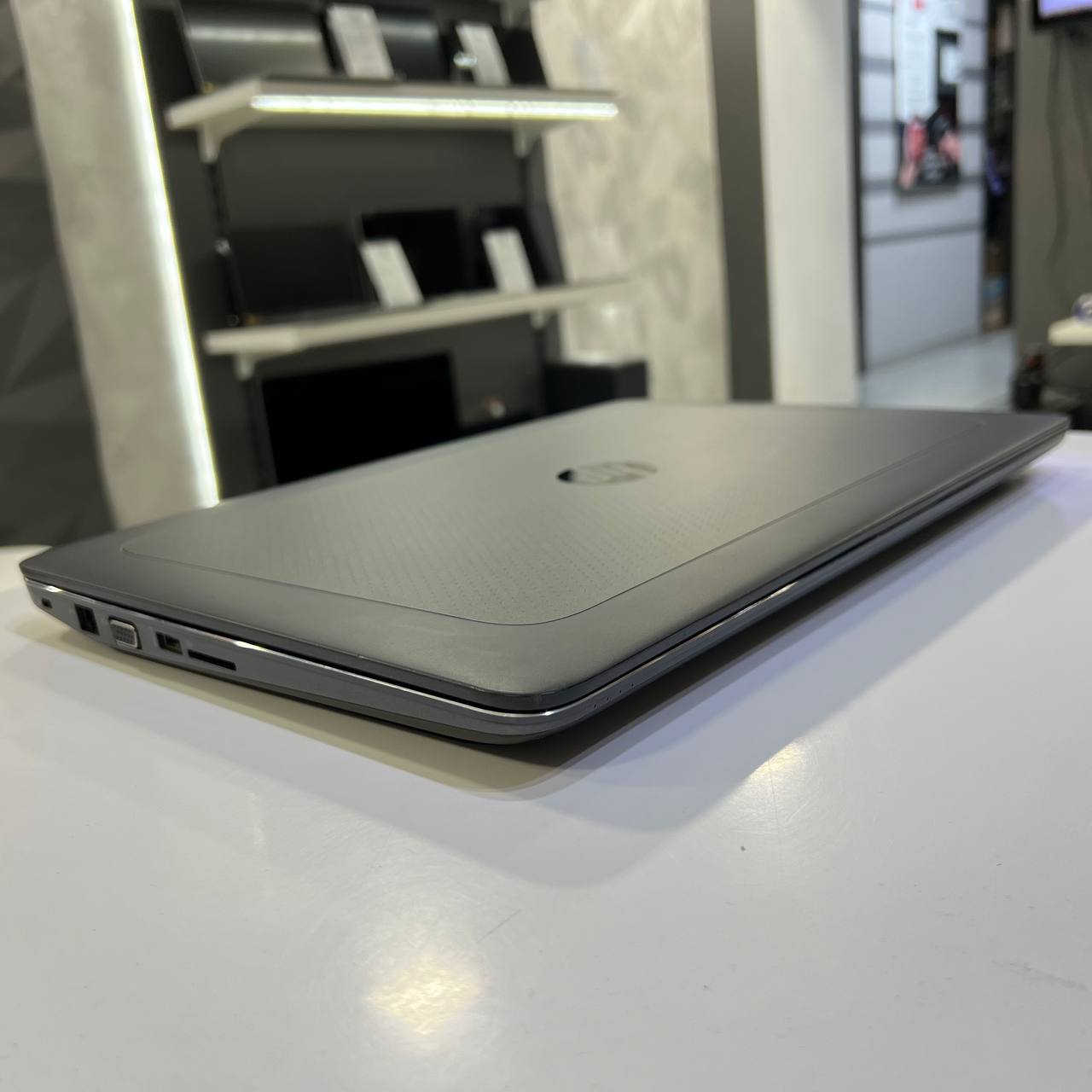HP ZBook 15 G4 Intel Core i7-7820HQ/M2200 4Gb/16Gb/512Gb SSD/Win10