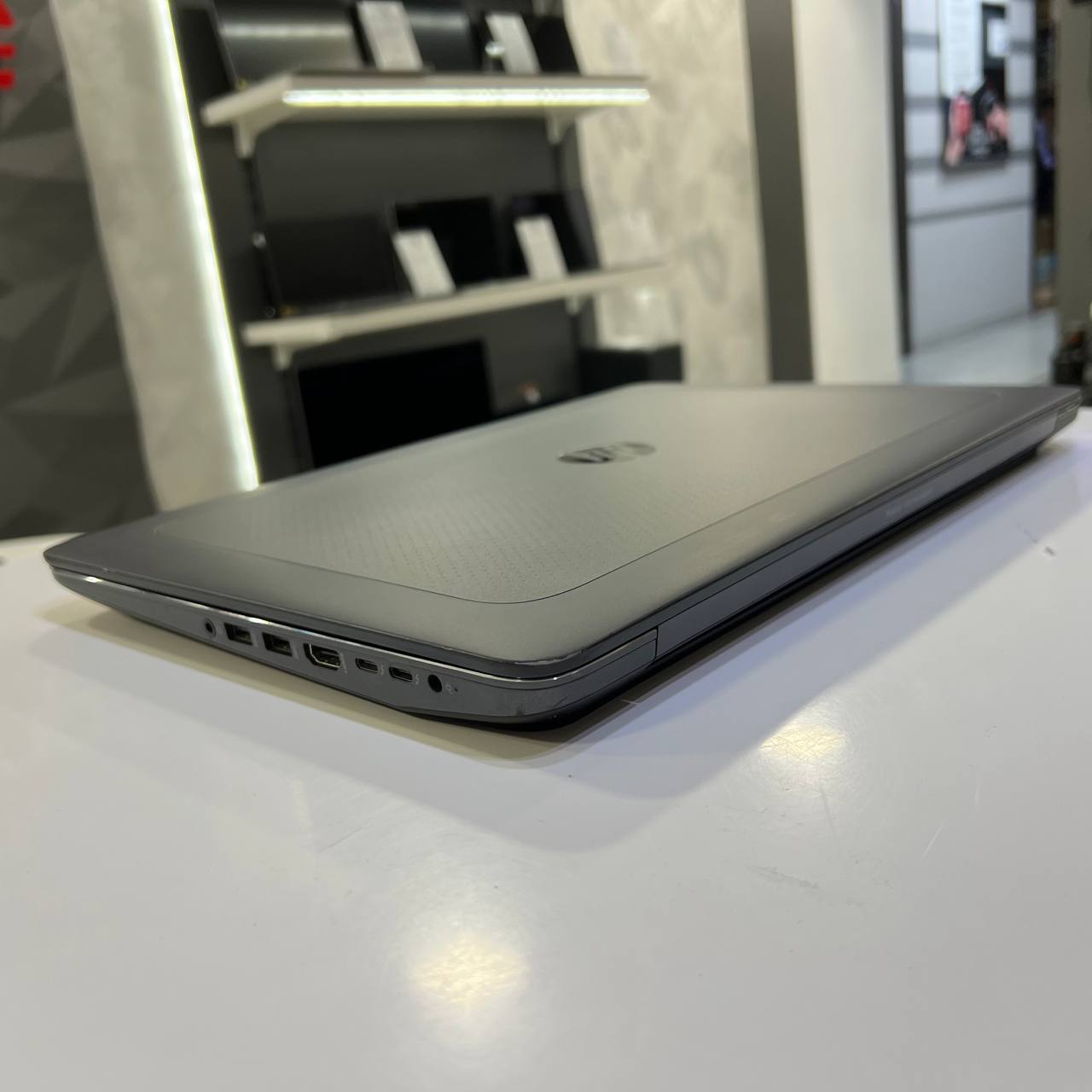 HP ZBook 15 G4 Intel Core i7-7820HQ/M2200 4Gb/16Gb/512Gb SSD/Win10