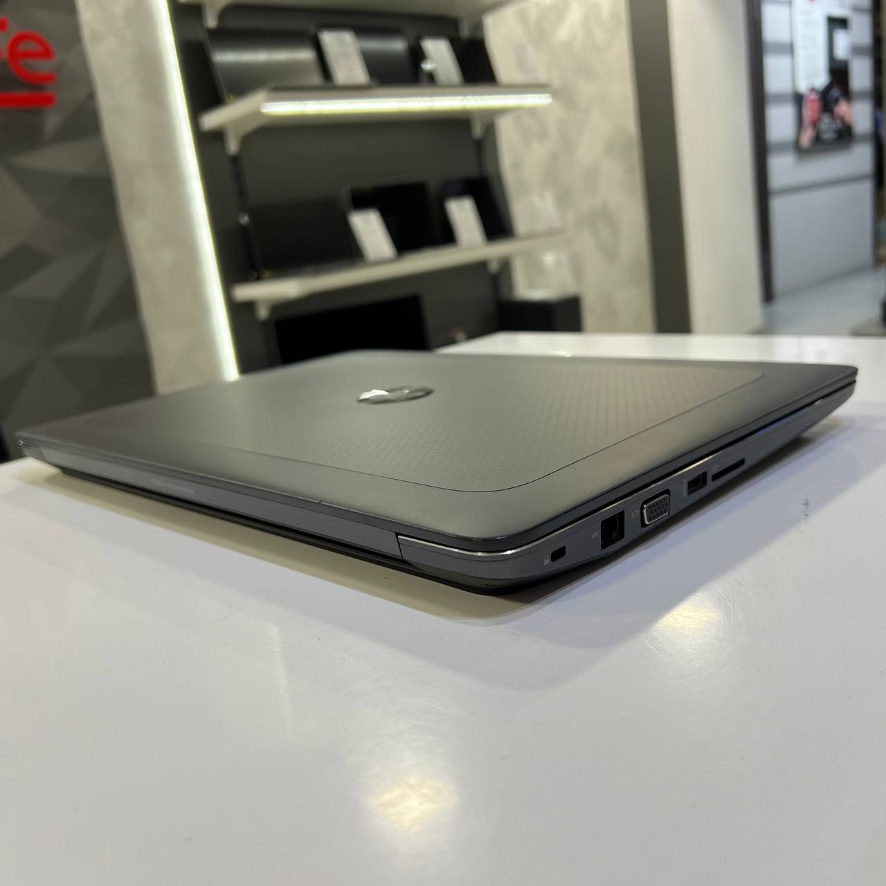 HP ZBook 15 G4 Intel Core i7-7820HQ/M2200 4Gb/16Gb/512Gb SSD/Win10