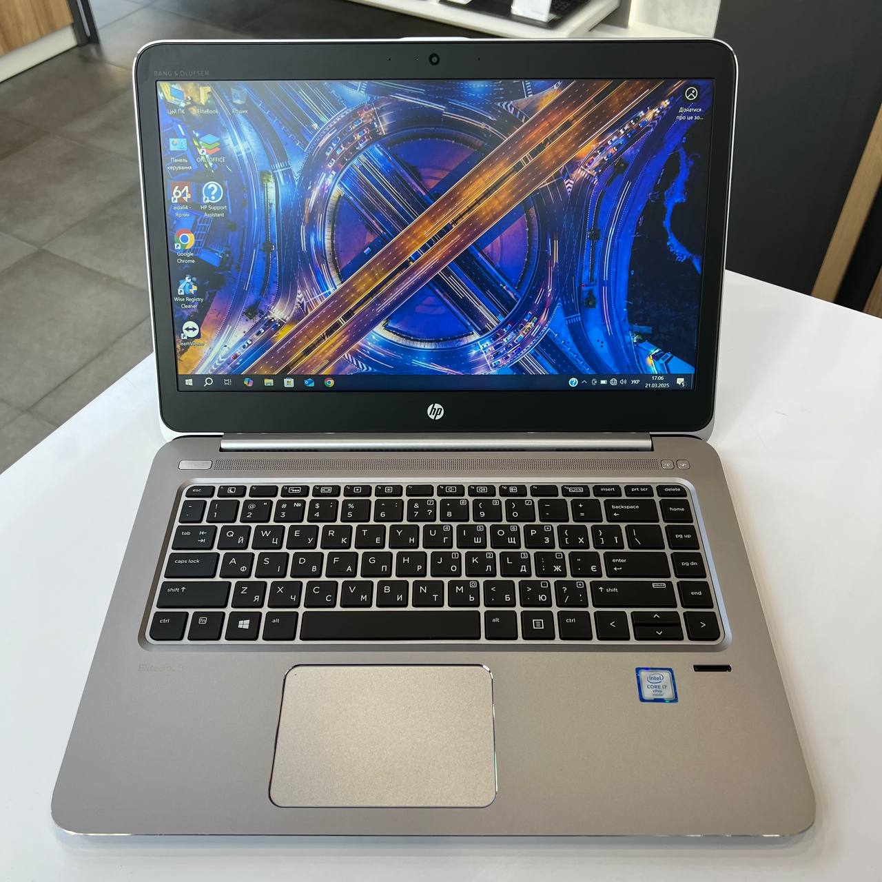 HP EliteBook Folio 1040 G3 Intel Core i7-6600U/16Gb/256Gb SSD/Win10