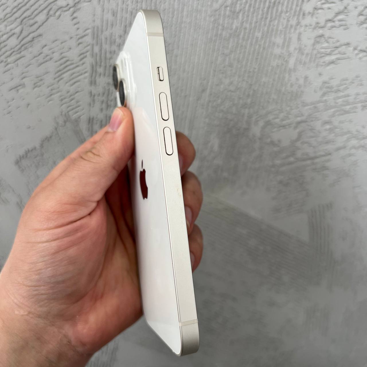 Apple iPhone 14 128 Gb Starlight (e-Sim)