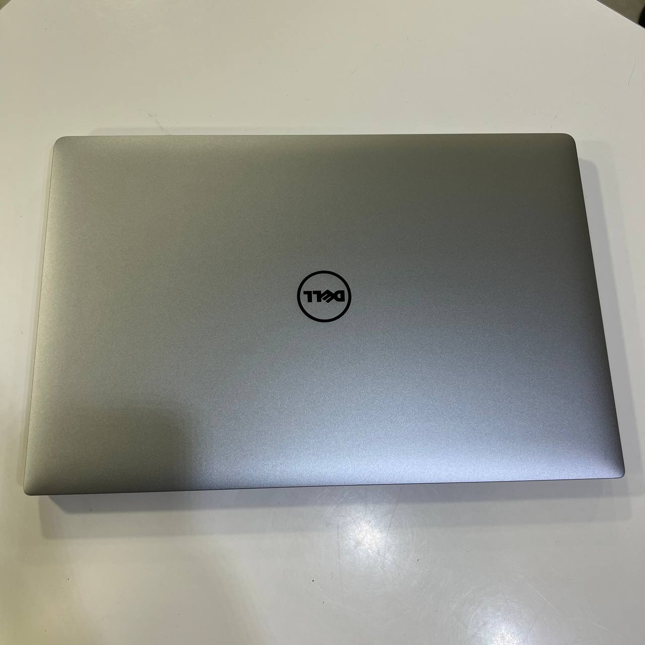 Dell XPS 9550 Intel Core i5-6300HQ/GTX960M 2Gb/16Gb/256Gb SSD/Win10