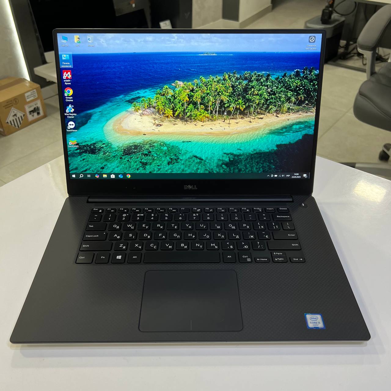 Dell XPS 9550 Intel Core i5-6300HQ/GTX960M 2Gb/16Gb/256Gb SSD/Win10