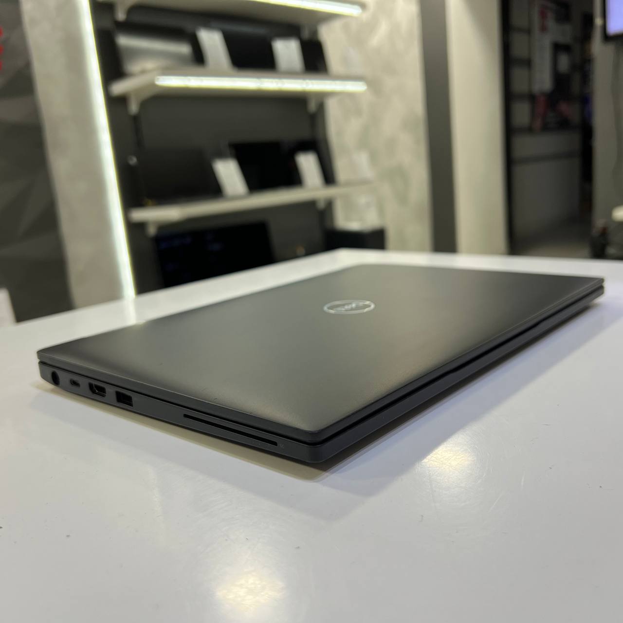 Dell Latitude 7390 Intel Core i7-8650U/16Gb/256Gb SSD/Win11