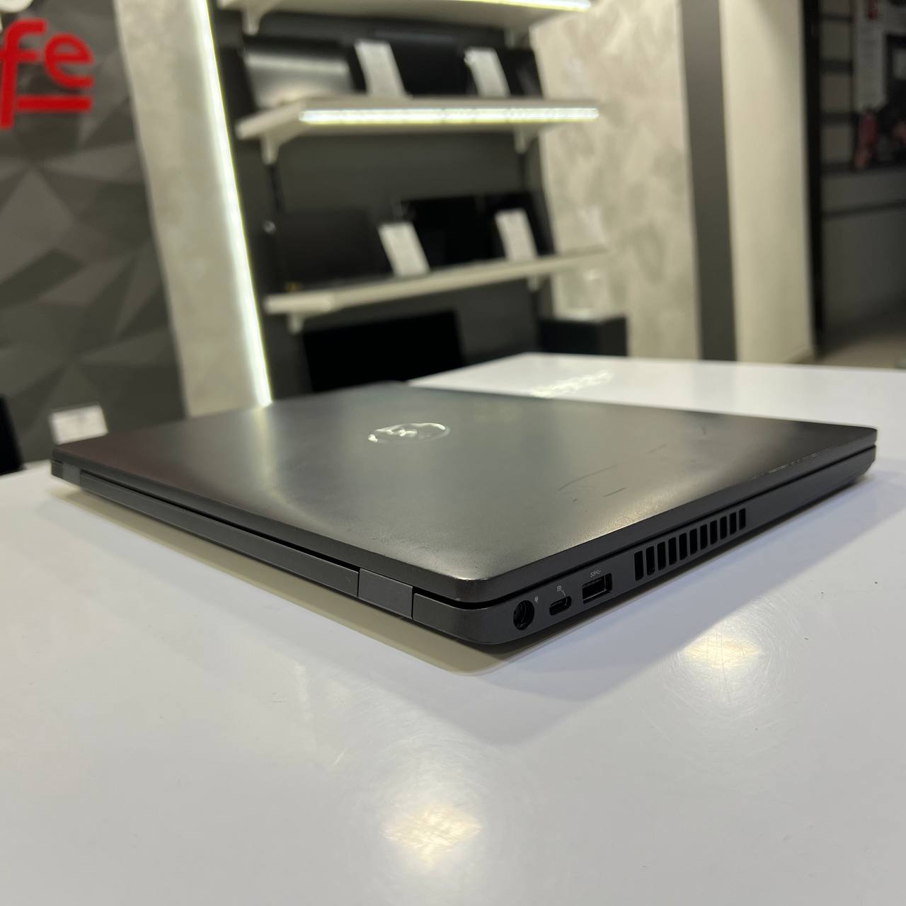 Dell Latitude 5500 Intel Core i5-8365U/16Gb/256Gb SSD/Win11