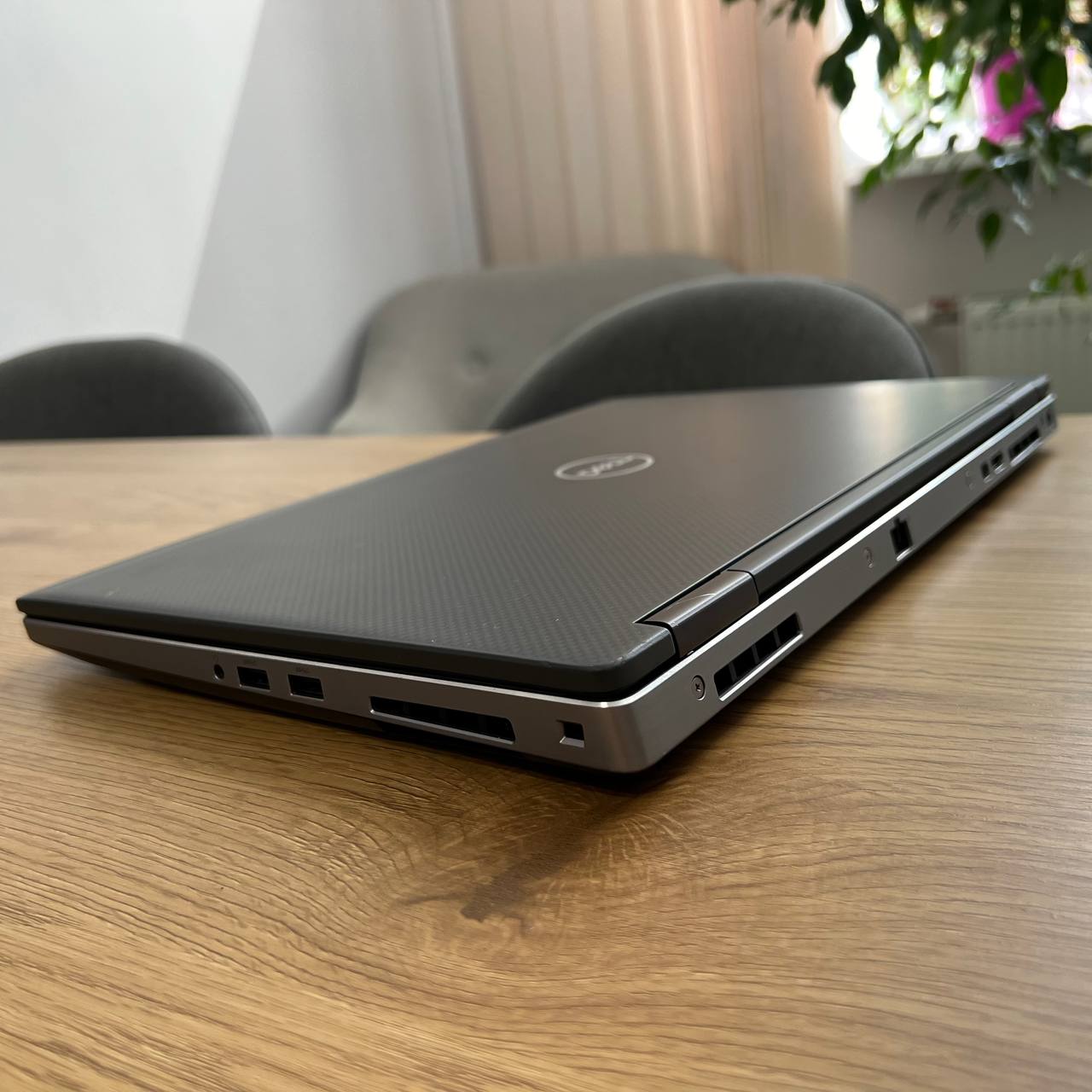 Dell Precision 7540 Intel Core i5-9400H/16GB/500GB SSD/Win11