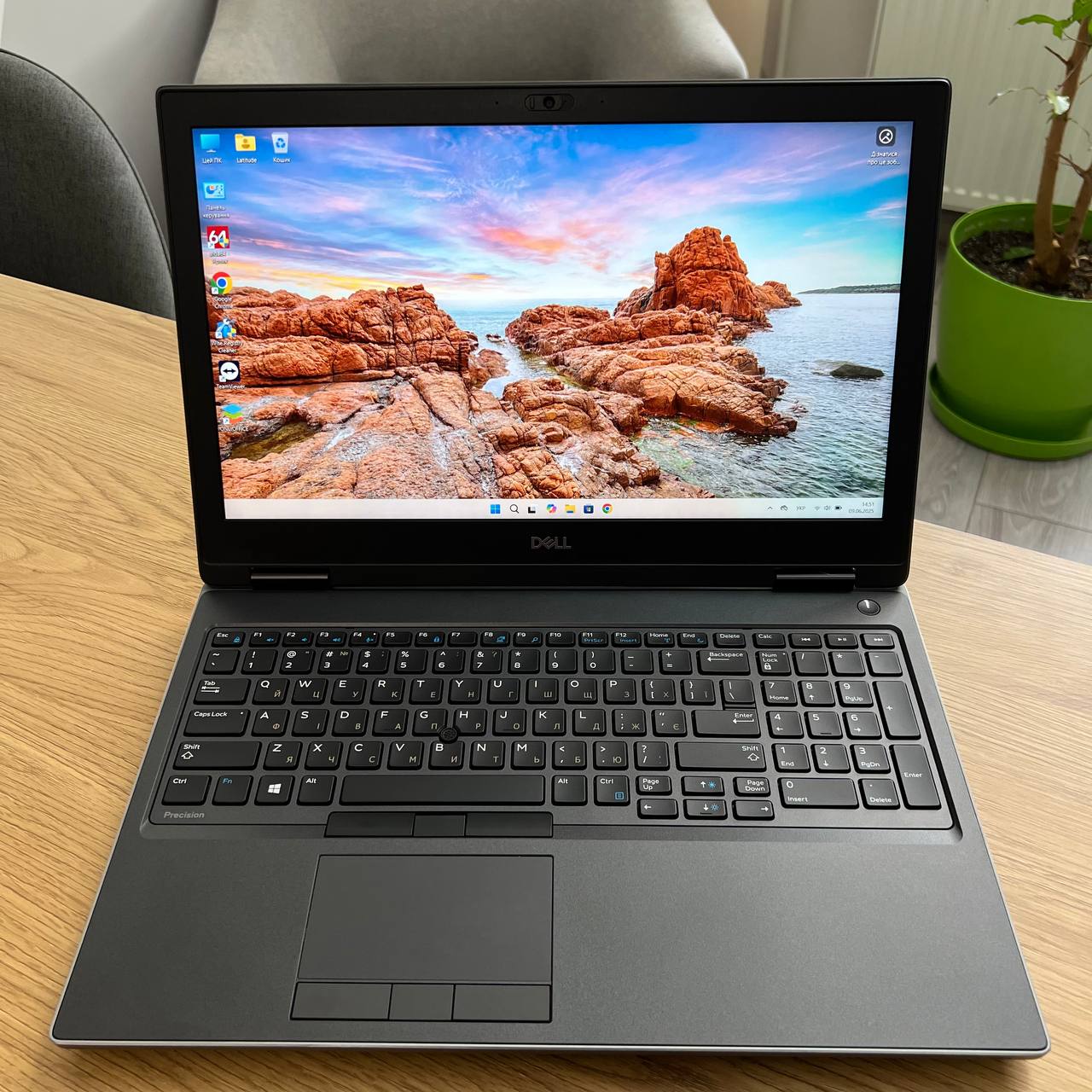 Dell Precision 7540 Intel Core i5-9400H/16GB/500GB SSD/Win11