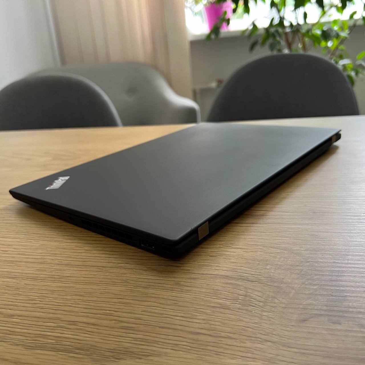 Lenovo Thinkpad X1 Carbon Intel Core i5-7300U/16Gb/1Tb SSD/Win10