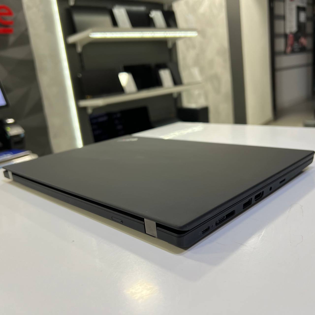 Lenovo ThinkPad T490 Intel Core i7-10510U/16Gb/512Gb SSD/Win11