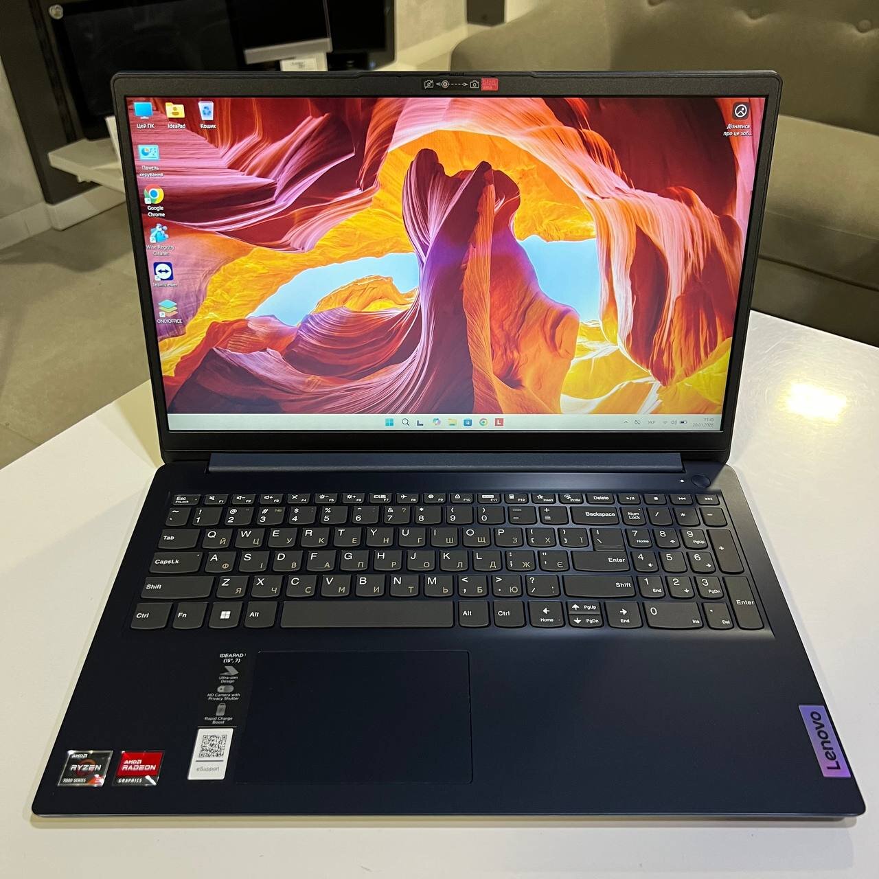 Lenovo IdeaPad 1 Ryzen 3 7320U/4Gb/128Gb SSD/Win11