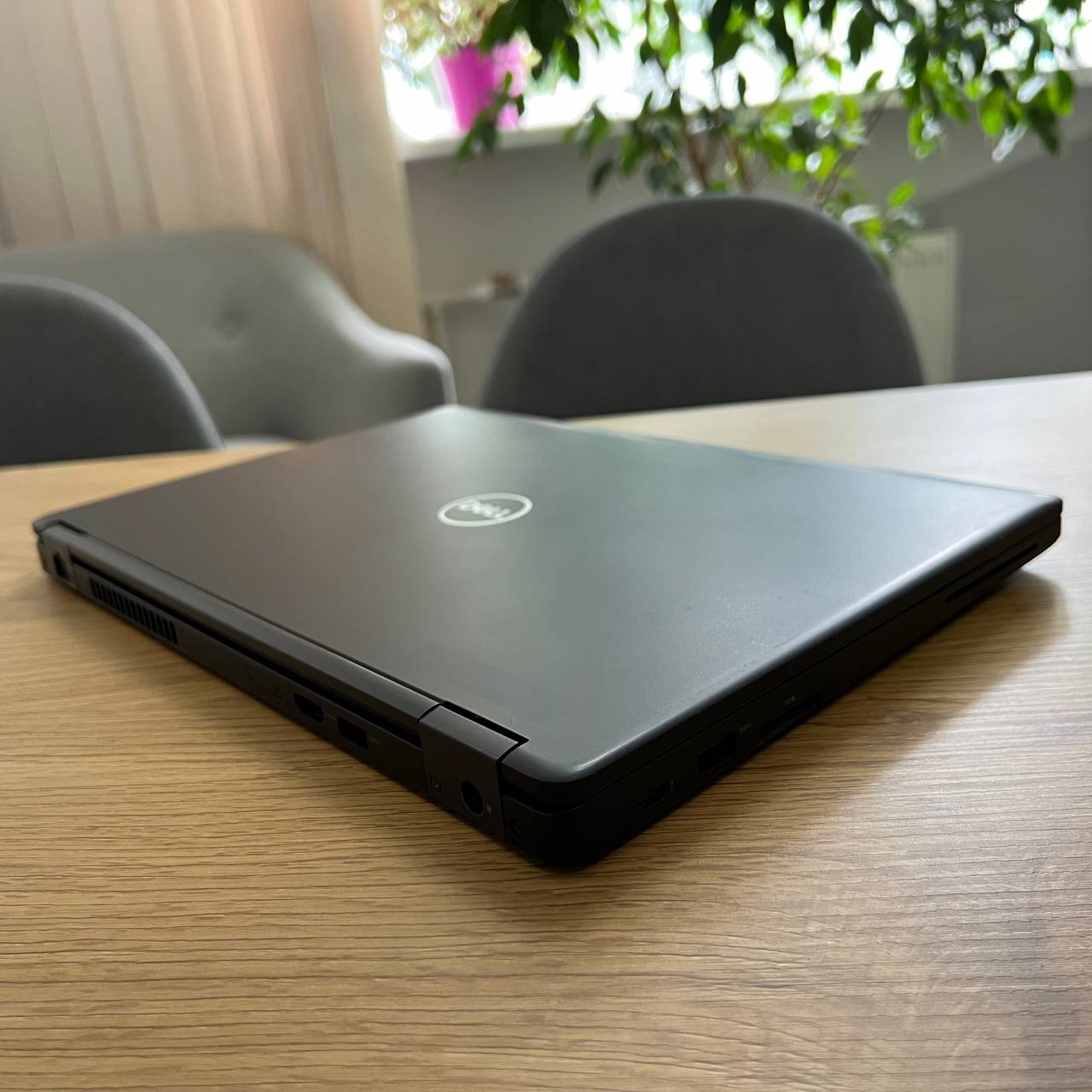 Dell Latitude 5491 Intel Core i5-8400H/MX130 2Gb/16Gb/256Gb SSD/Win11