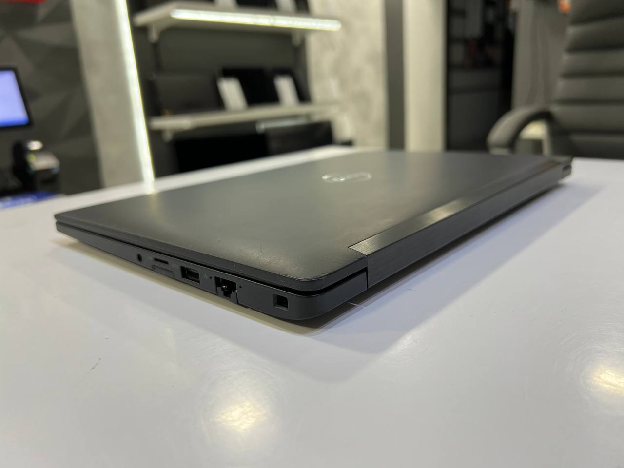 Dell Latitude 7490 Intel Core i5-8250U/16Gb/128Gb SSD/Win11