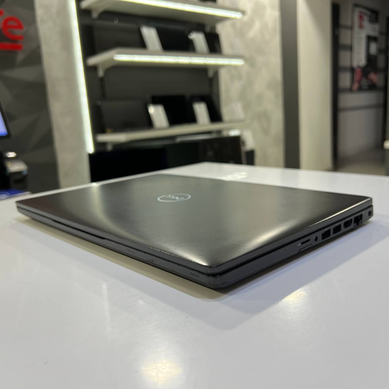 Dell Latitude 5400 Intel Core i5-8365U/16Gb/256Gb SSD/Win11
