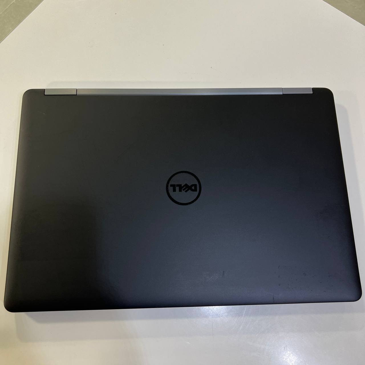 Dell Latitude E5570 Intel Core i7-6820HQ/R7 M370 2Gb/16Gb/256Gb SSD/Win1