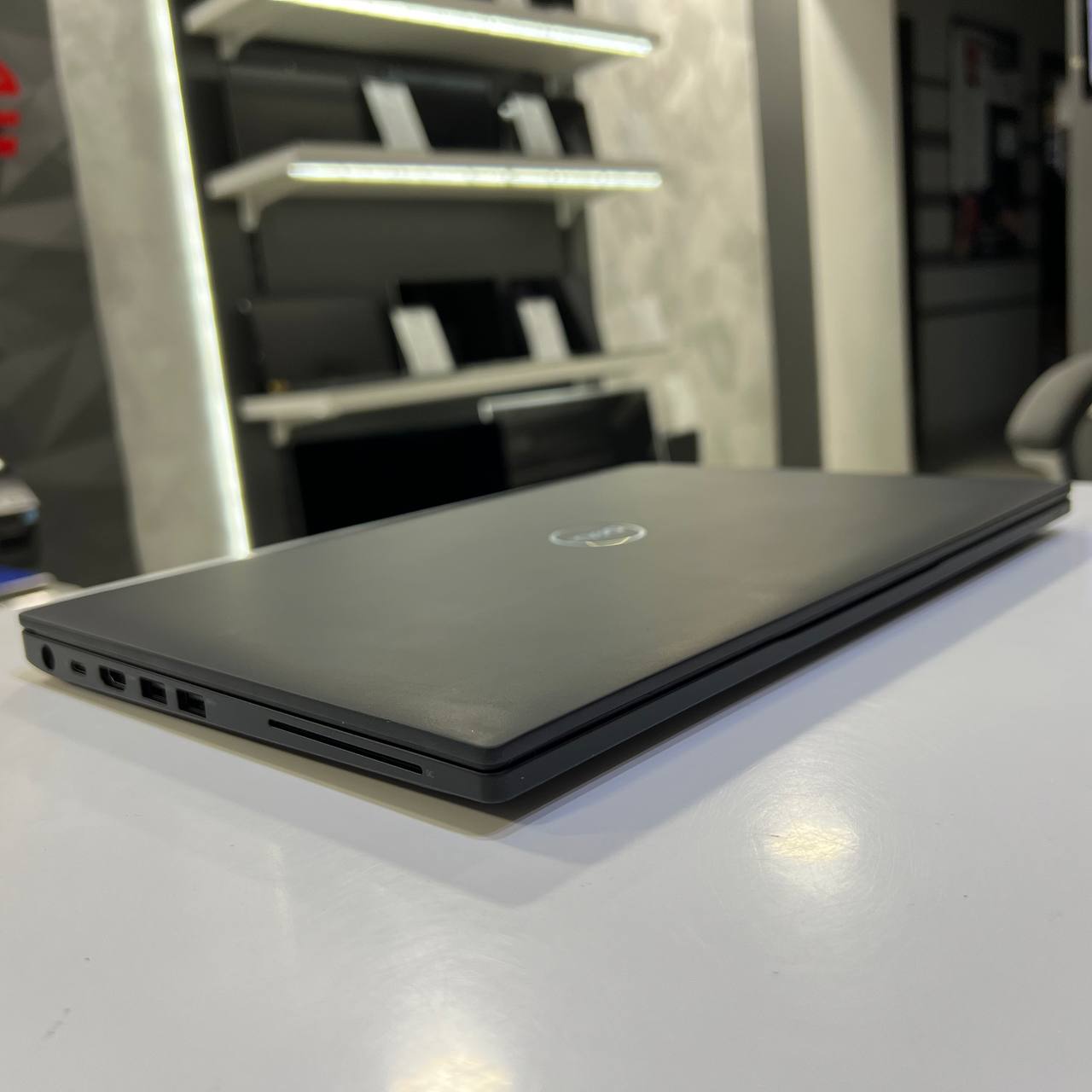 Dell Latitude 7490 Intel Core i5-8350U/16Gb/256Gb SSD/Win11