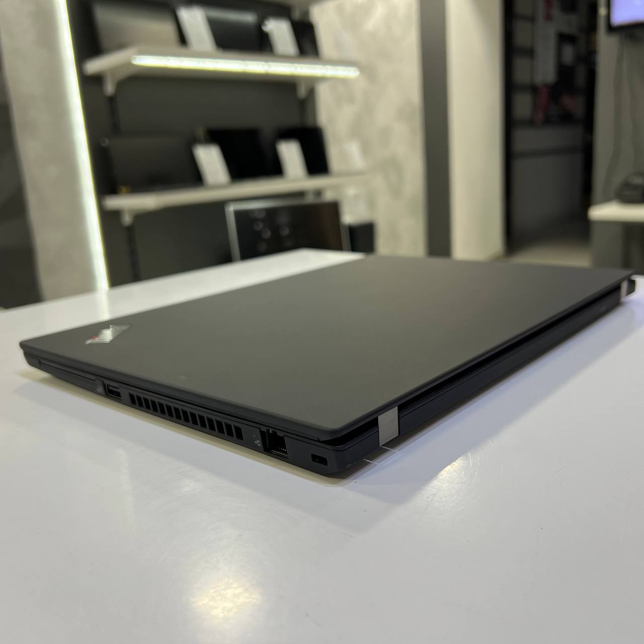 Lenovo ThinkPad T14 Gen 1 Intel Core i7-10510U/16Gb/256Gb SSD/Win11