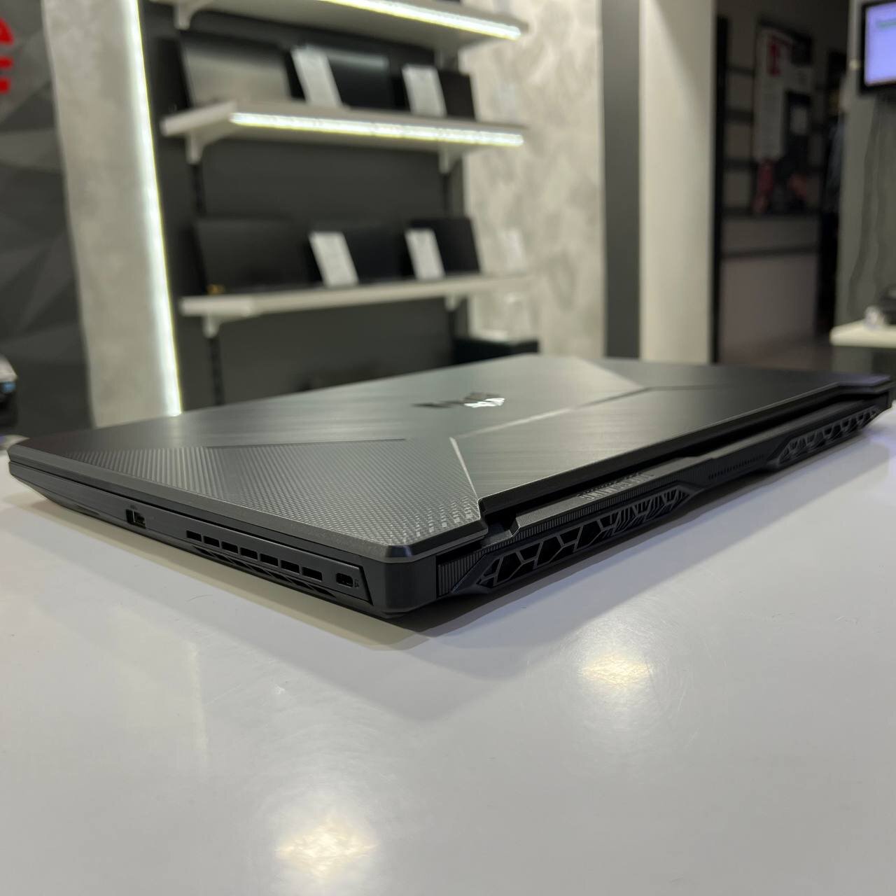 ASUS TUF A17 Ryzen 5 4600H/GTX1650 4Gb/16Gb/512Gb SSD/Win11 (вживаний)