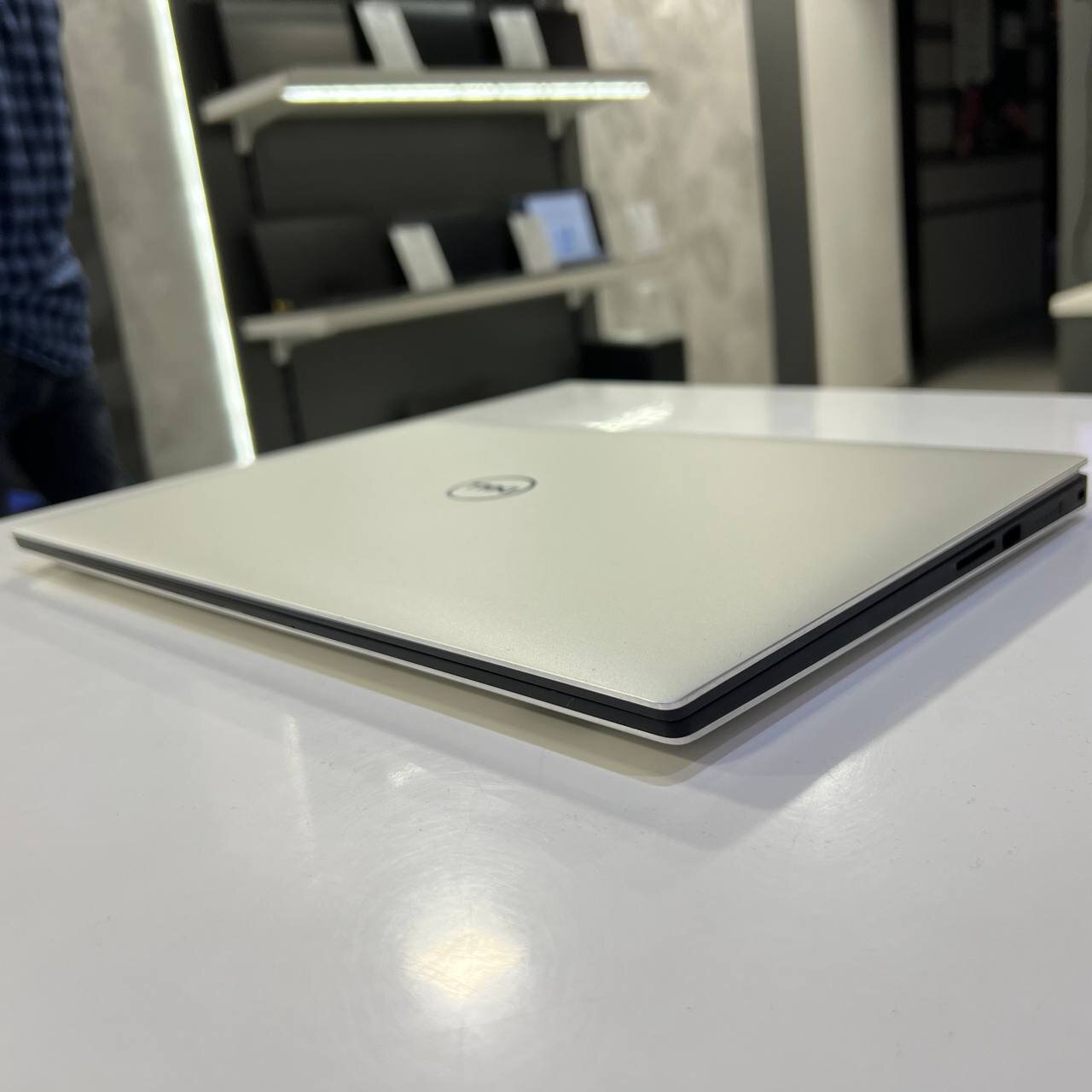 Dell XPS 7590 Intel Core i7-9750H/GTX1650 4GB/32Gb/1Tb SSD/Win11 (вживаний)