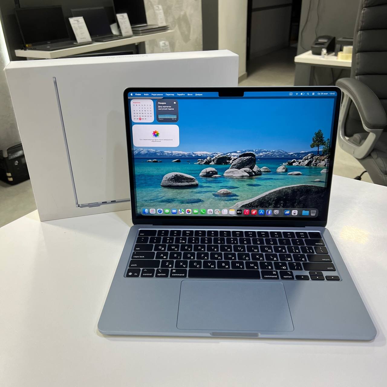 Apple MacBook Air A3240 (2025) Apple M4/16Gb/256Gb SSD/Tahoe (MC6T4LL/A) (вживаний)