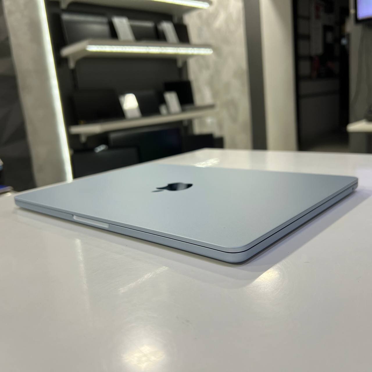 Apple MacBook Air A3240 (2025) Apple M4/16Gb/256Gb SSD/Tahoe (MC6T4LL/A) (вживаний)