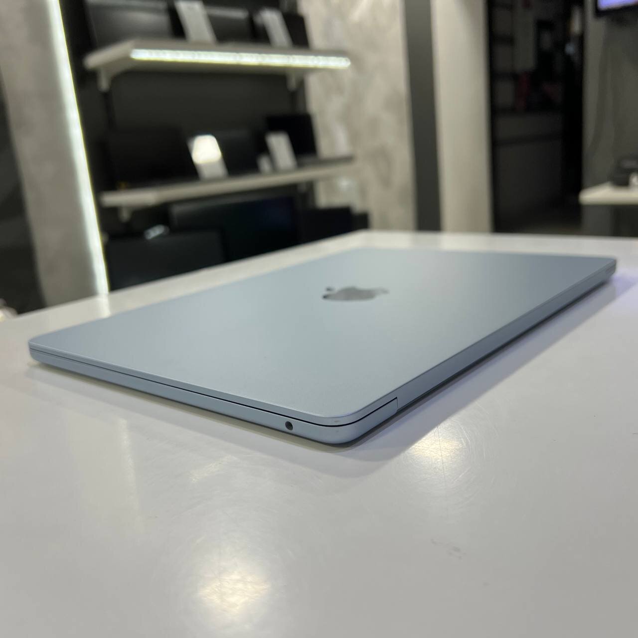 Apple MacBook Air A3240 (2025) Apple M4/16Gb/256Gb SSD/Tahoe (MC6T4LL/A) (вживаний)