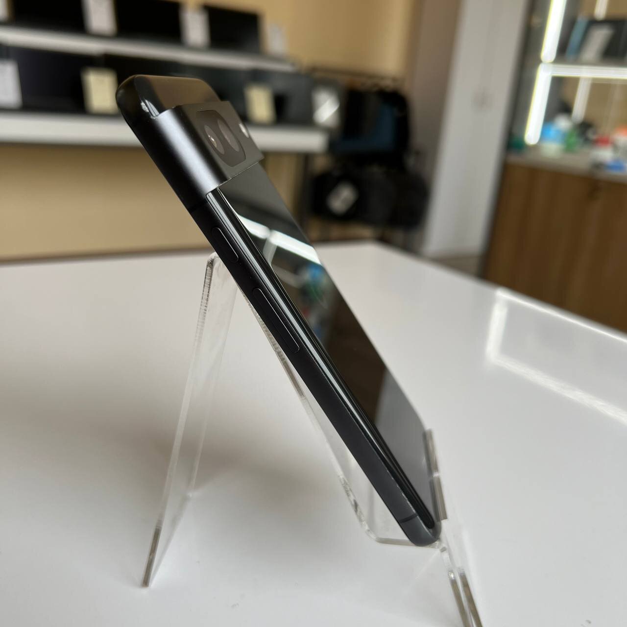 Google Pixel 8 8/128 Gb Obsidian Neverlock (вживаний)