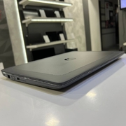 HP ZBook 15 G4 Intel Core i7-7300HQ/16Gb/256Gb SSD/Win10