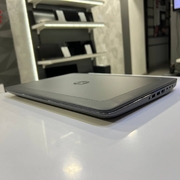 HP ZBook 15 G4 Intel Core i7-7300HQ/16Gb/256Gb SSD/Win10